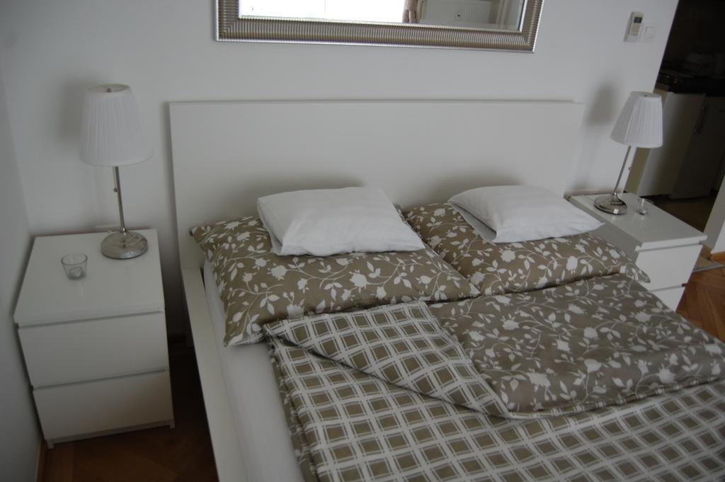 Budapest Downtown Apartments With Balcony & Optional Garage & Restaurant In The Building Kültér fotó